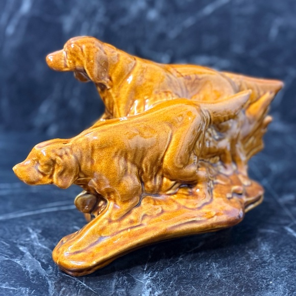Golden Retrievers Pointing Figurine - Picture 1 of 12